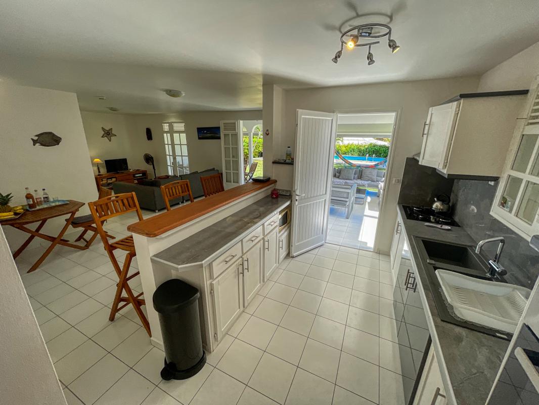 17. Location villa piscine Saint François Guadeloupe_Cuisine